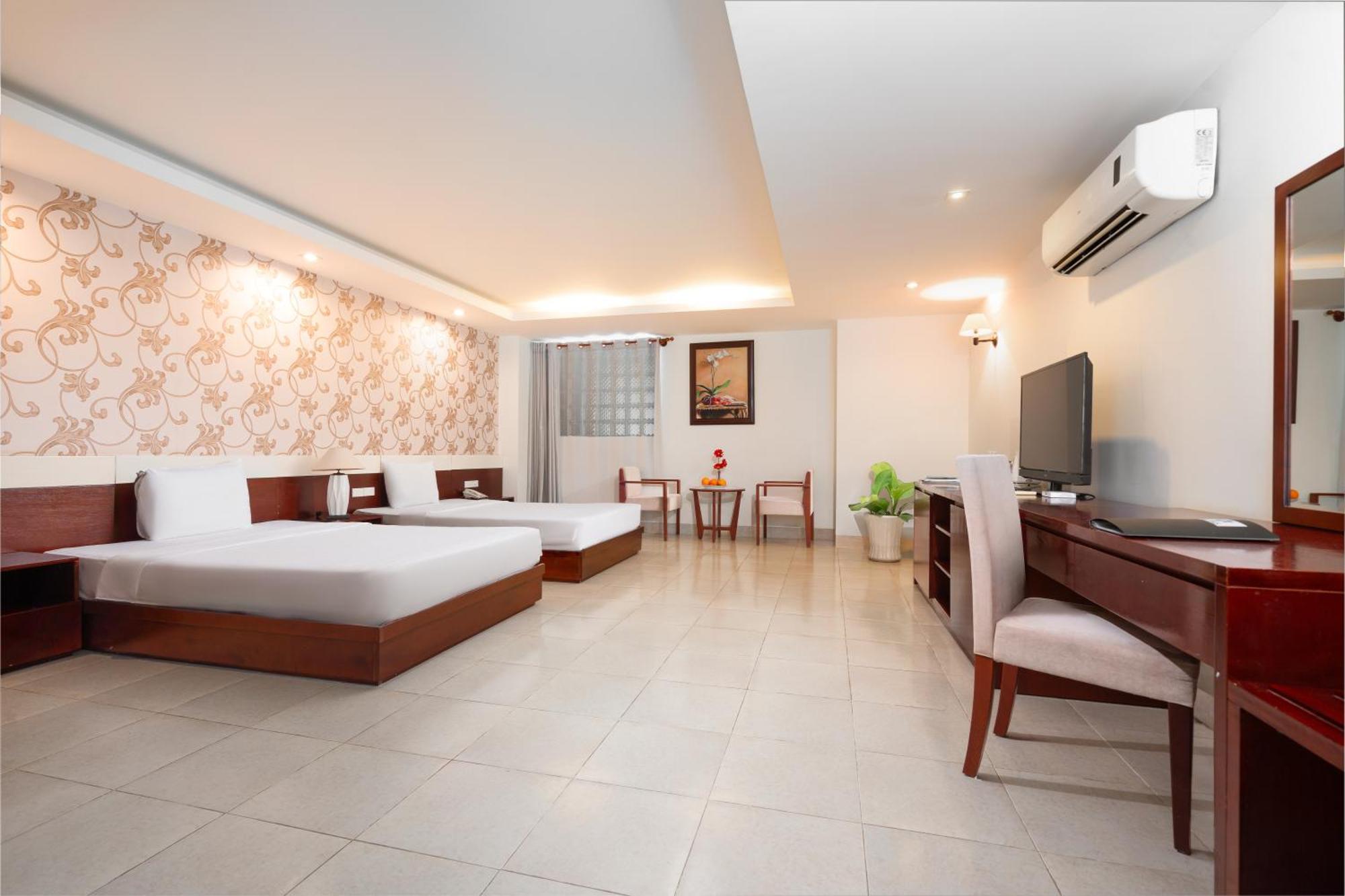 บีไอดีวี โฮเทล แอนด์ คอนเฟอเรนซ์ เซ็นเตอร์ Hotel ญาจาง ภายนอก รูปภาพ