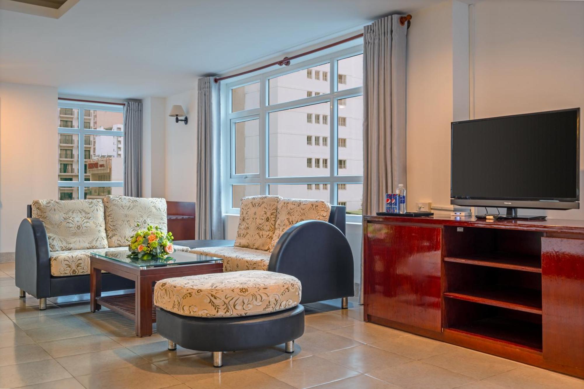 บีไอดีวี โฮเทล แอนด์ คอนเฟอเรนซ์ เซ็นเตอร์ Hotel ญาจาง ภายนอก รูปภาพ