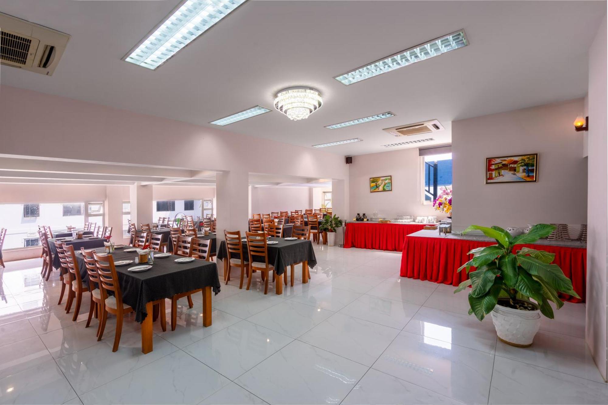 บีไอดีวี โฮเทล แอนด์ คอนเฟอเรนซ์ เซ็นเตอร์ Hotel ญาจาง ภายนอก รูปภาพ