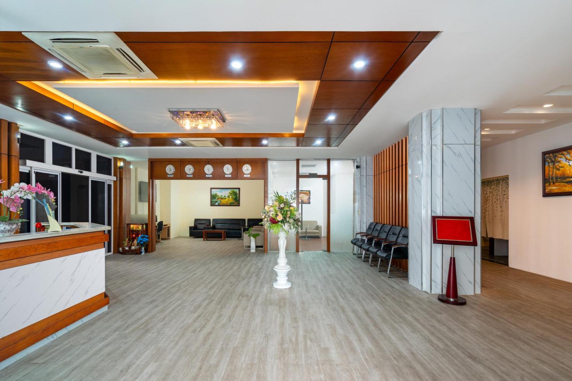 บีไอดีวี โฮเทล แอนด์ คอนเฟอเรนซ์ เซ็นเตอร์ Hotel ญาจาง ภายนอก รูปภาพ