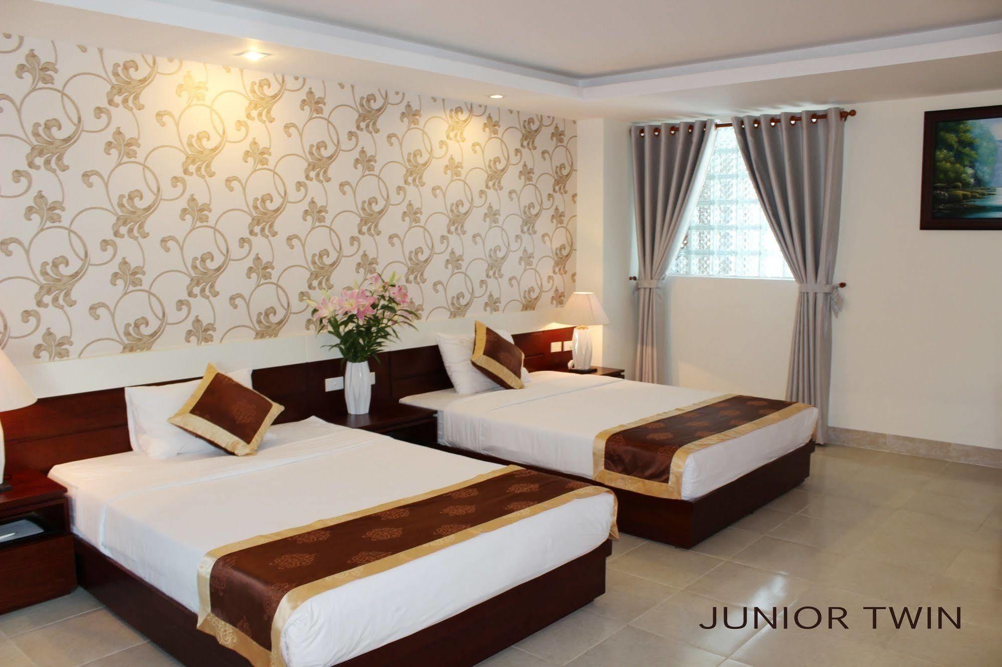 บีไอดีวี โฮเทล แอนด์ คอนเฟอเรนซ์ เซ็นเตอร์ Hotel ญาจาง ภายนอก รูปภาพ